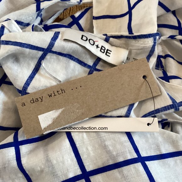 5 For $25 Do+Be Top Size Medium NWT Blue & White‎ Checkered Ruffle Cold Shoulder - Picture 2 of 7